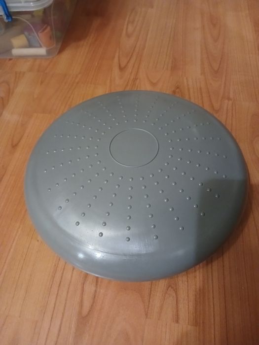 Балансировочная подушка (диск) массажная для йоги и фитнеса (массажер