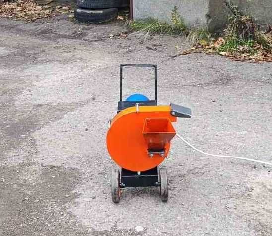 Садовий щепоріз,подрібнювач гілок,гілкоруб(гілк 60мм) електр та бензин