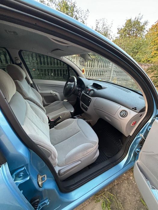 Автомобіль Citroen