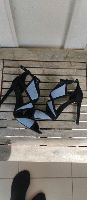 Sandálias,Zara Basic Tamanho41