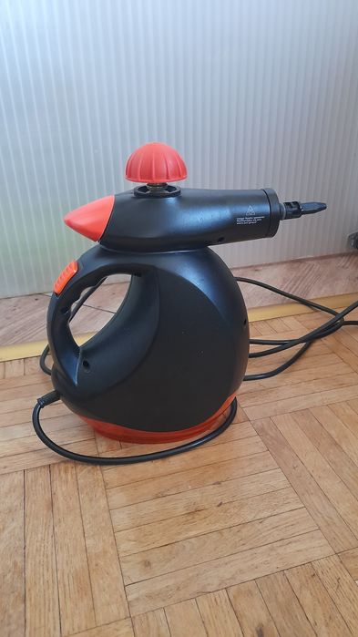 Oczyszczacz parowy z dozownikiem detergentu Clarus.Myjka parowa.