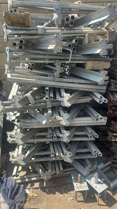 Опалубка б/у Стойка PERI 5,0м.