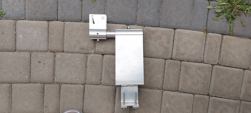 Antena satelitarna ( turystyczna ) Kamper, ciężarówka na przyssawkę.