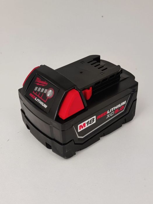 Milwaukee M18 REDLITHIUM XC5.0. Літій-іонний акумулятор на 18 Вольт із ємністю 5.0 Ампер-годин (Аг).