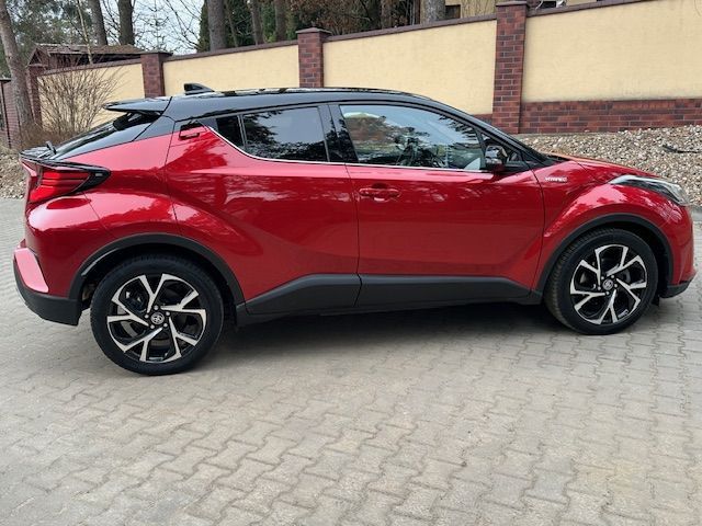Toyota C-HR KeylessGO Ledy Skóra Asystent CarPlay SERWIS