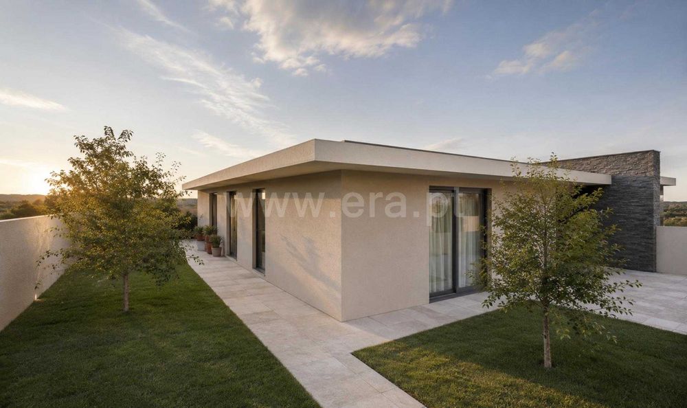 Vendo Moradia T3+1 c/ Piscina