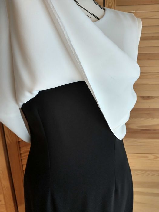 Biało - czarna sukienka Bialcon