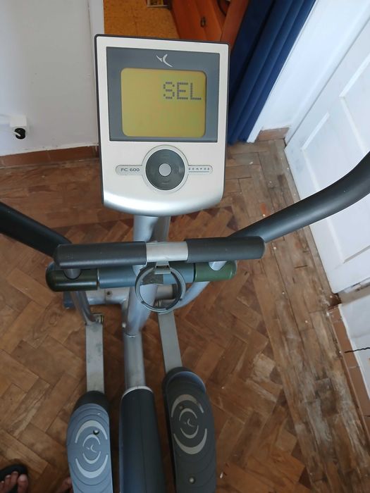 Elíptico Domyos EN957 em perfeito funcionamento