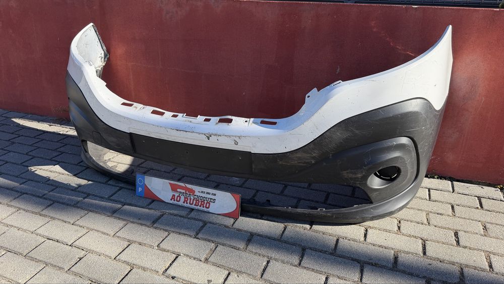 Parachoque renault trafic