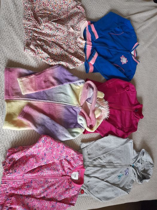 Bluzg dziewczęce zestaw bluz na suwak r. 122 128 sinsay unicorn 5.10.