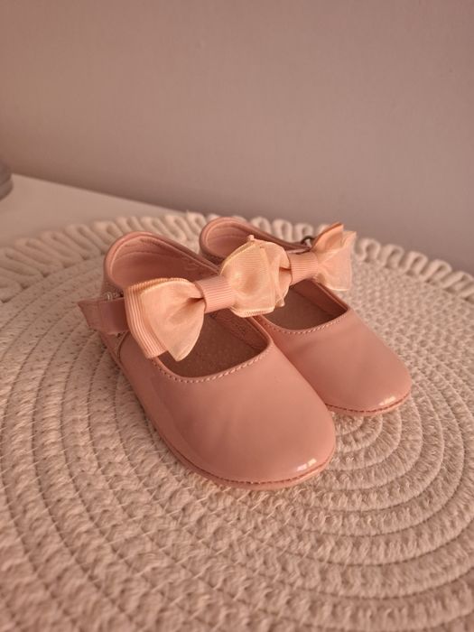 Lakierki dla dziewczynki  Rozmiar 19