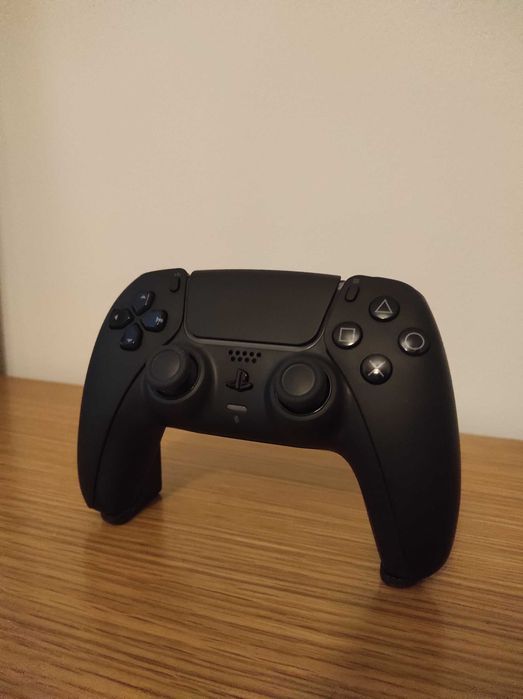 Suporte para Comando PS5 DualSense – Organização e Estilo no Seu Setup