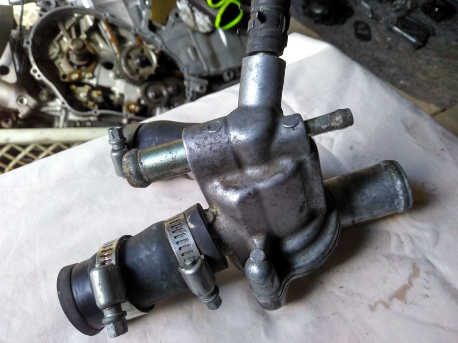 Помпа на хонда вфр800