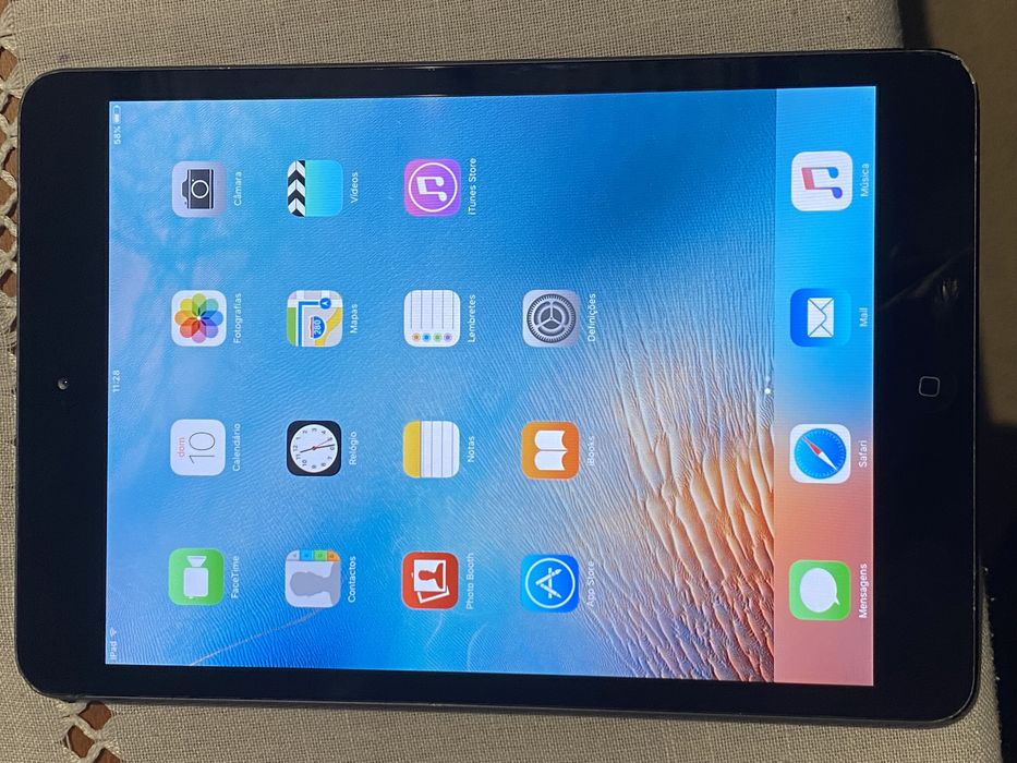 iPad 2, iPad mini, and iPhone 6s Plus64550979245059123