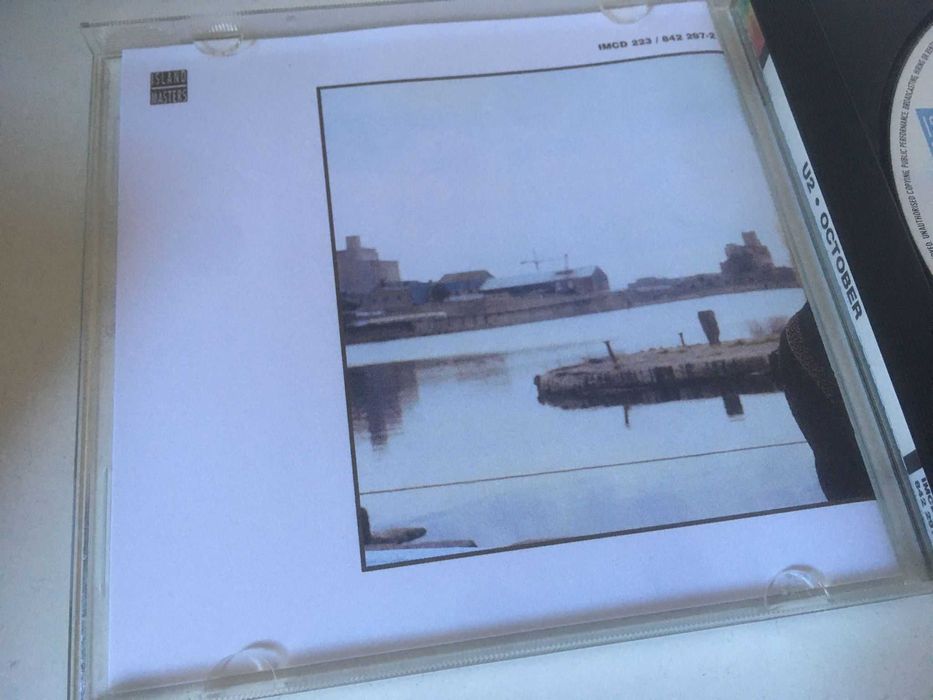 CD - U2: October
