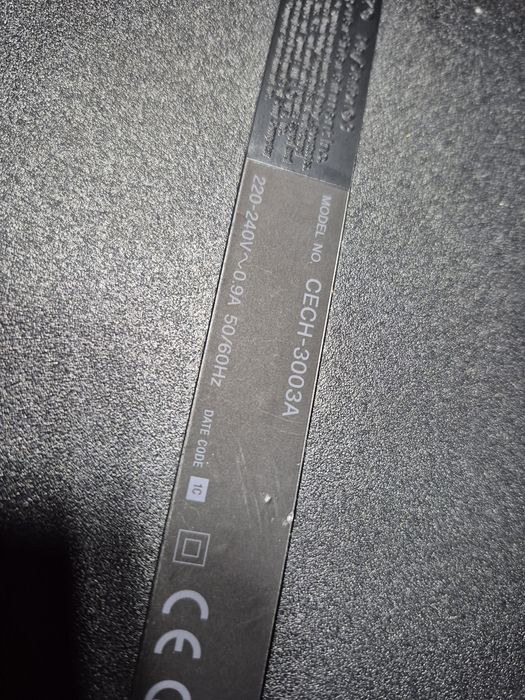 Konsola PS3 Slim + 4 pady + 14 gier + pilot + ładowarka