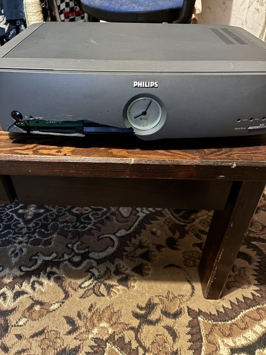 Magnetowid S-VHS Philips VR 969