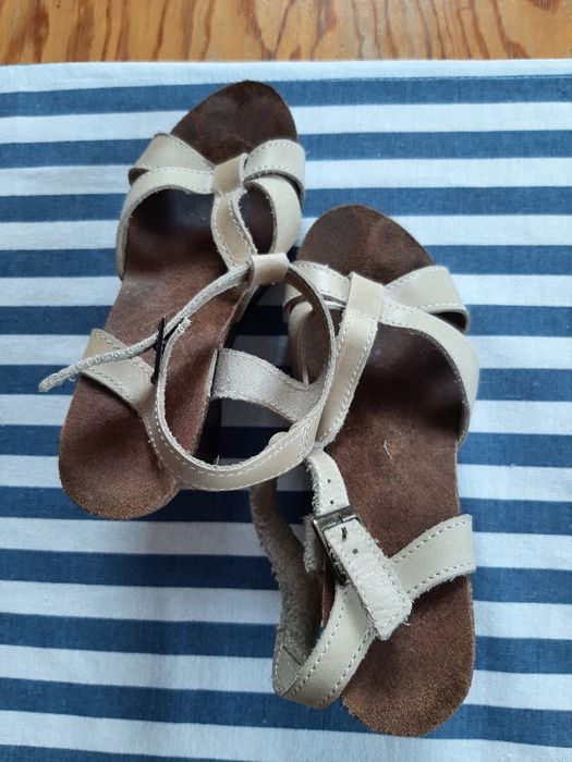 Sandaly koturny skóra 36