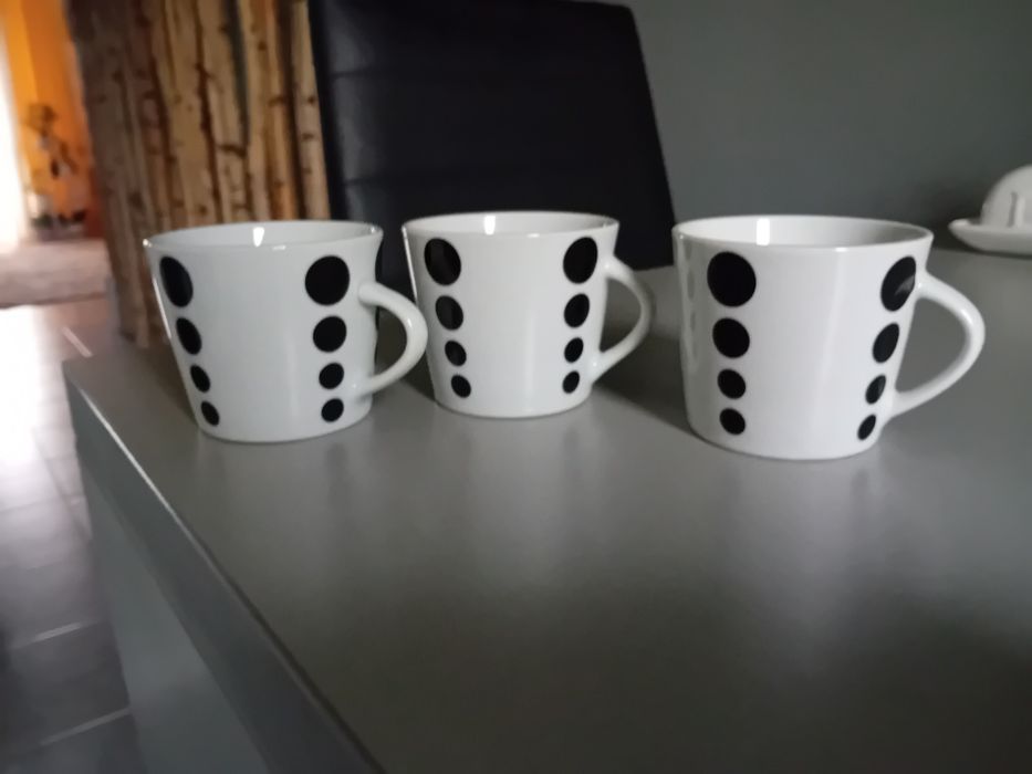 Filiżanki kubki kawa herbata