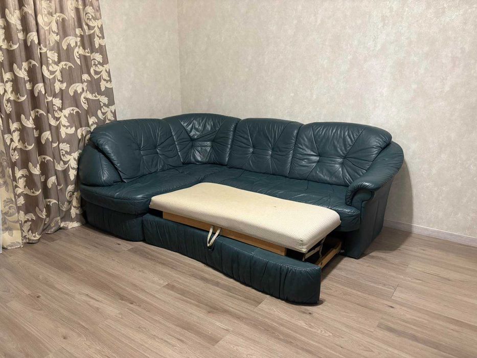 Шкіряний куточок