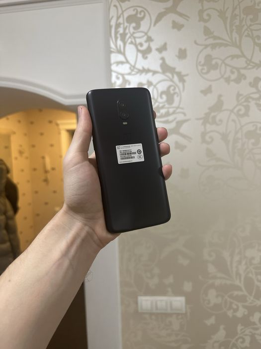 One Plus 6T 8/128 GB!