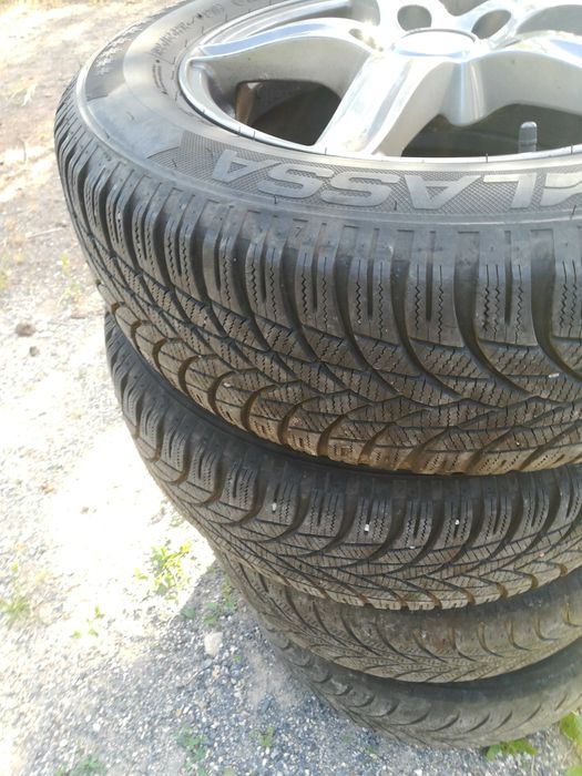 Jantes liga leve com pneus