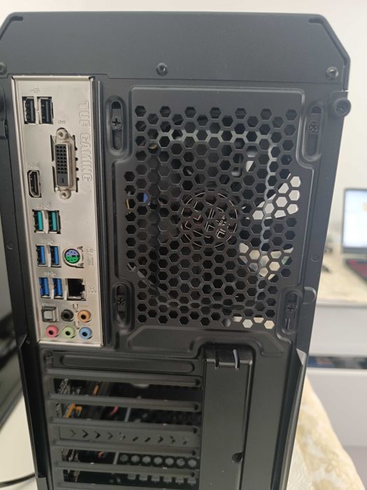 Computador Torre Asus