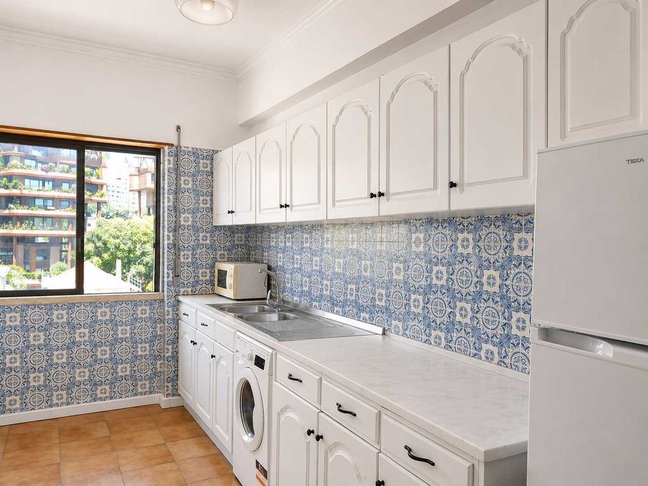 Apartamento T1 para arrendar localizado na Rua dos Combatentes da Grande Guerra, Coimbra,