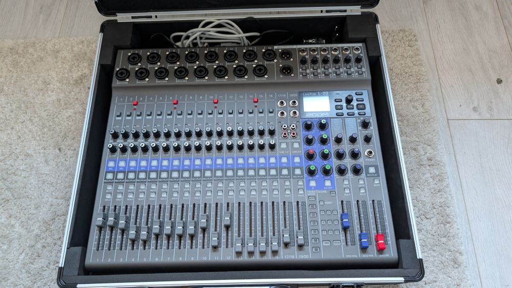 Zoom LiveTrack 20