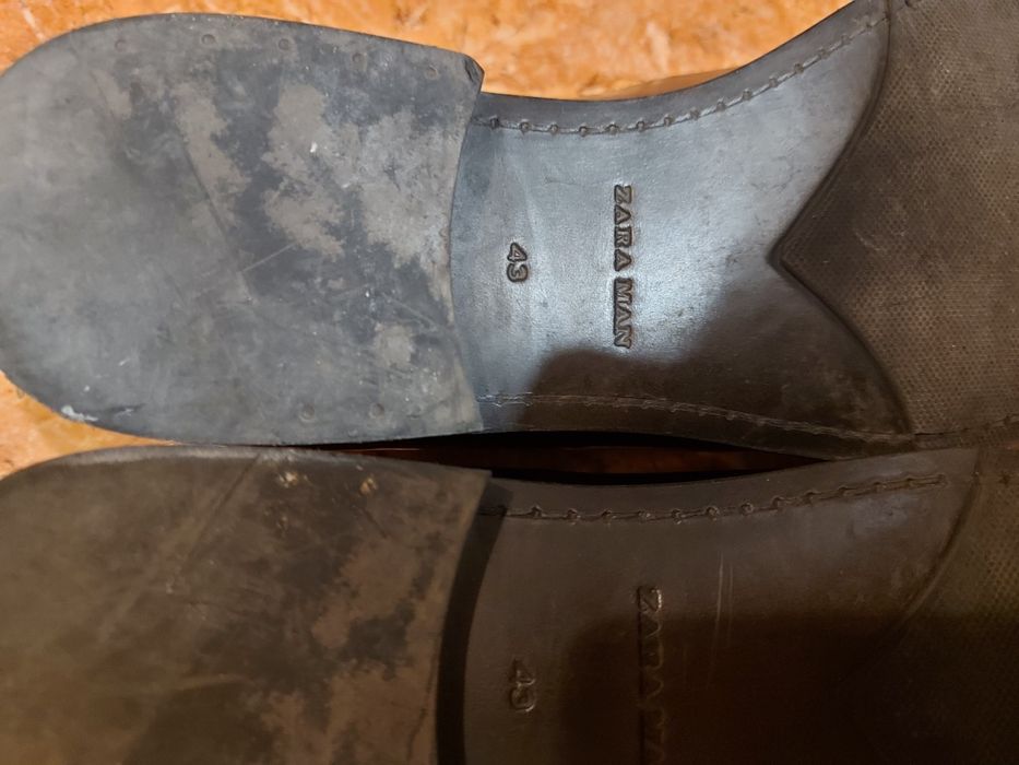 Туфлі ,лофери Zara ,чоловічі коричневий колір
