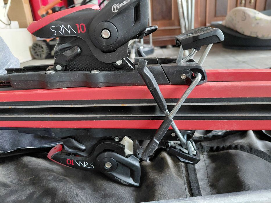 Skis Wedze 153  com saco berg e bastões