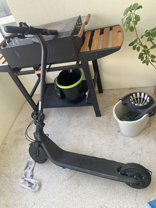 Ninebot E2 usada