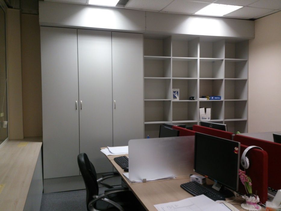 Офісні меблі під замовлення. Виготовлення та монтаж.