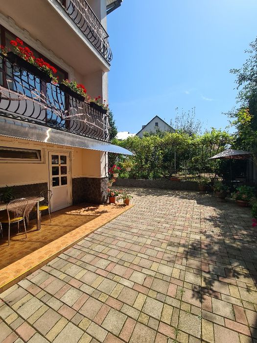 Здається в оренду Будинок у зеленому  р-ні неподалік від гот Європа