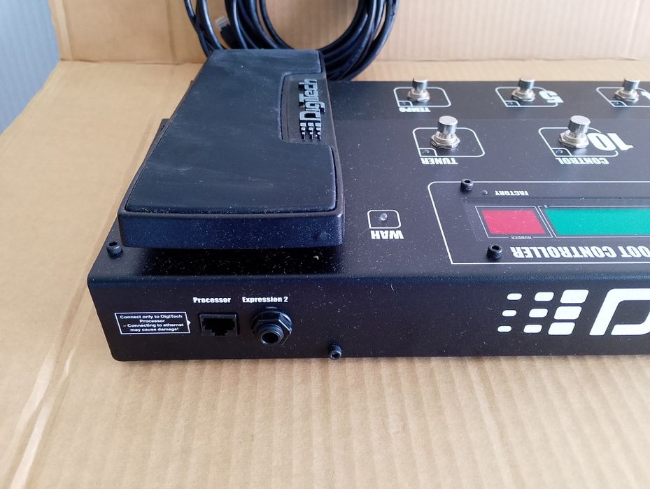 Digitech GSP1101 preamp + Control 2 footswitch