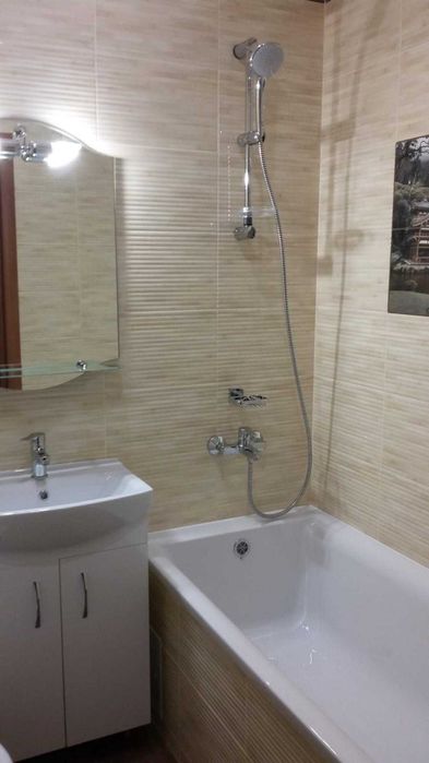 Продам 1 ком. квартиру , ул. Высоцкого , газовый дом