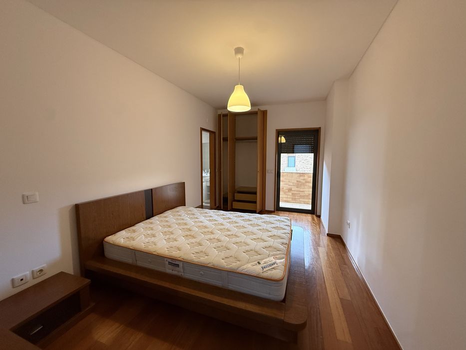 Alugo Apartamento T3