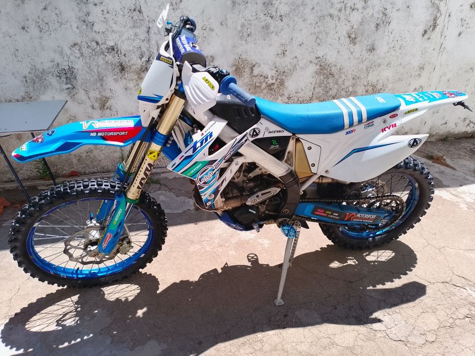 VENDO TM MOTO 300 4T Fi 2021