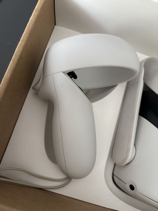 Gogle VR Oculus Quest 2 128GB + 2 kontrolery