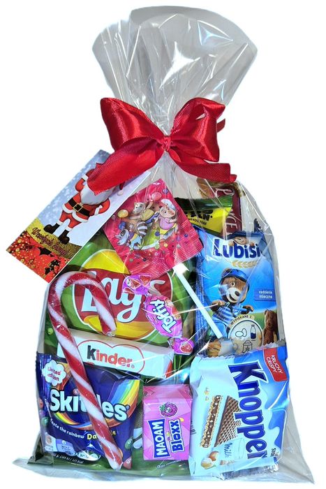 Paczka ze słodyczami dla dzieci prezent na święta świąteczna słodyczy