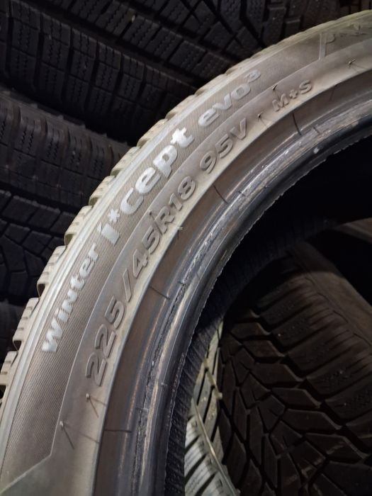 225/45 R18 Hankook Isept Evo 3 Шини б/в зима Комплект