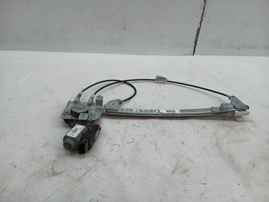Elevador vidros trás esquerdo RENAULT Laguna II Break (KG0/1_)