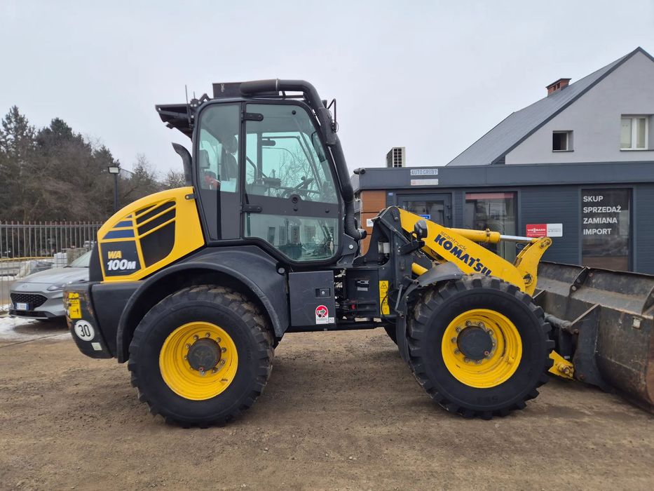 Komatsu WA100m  -7 klima webasto centralne smarowanie Nowe Opony