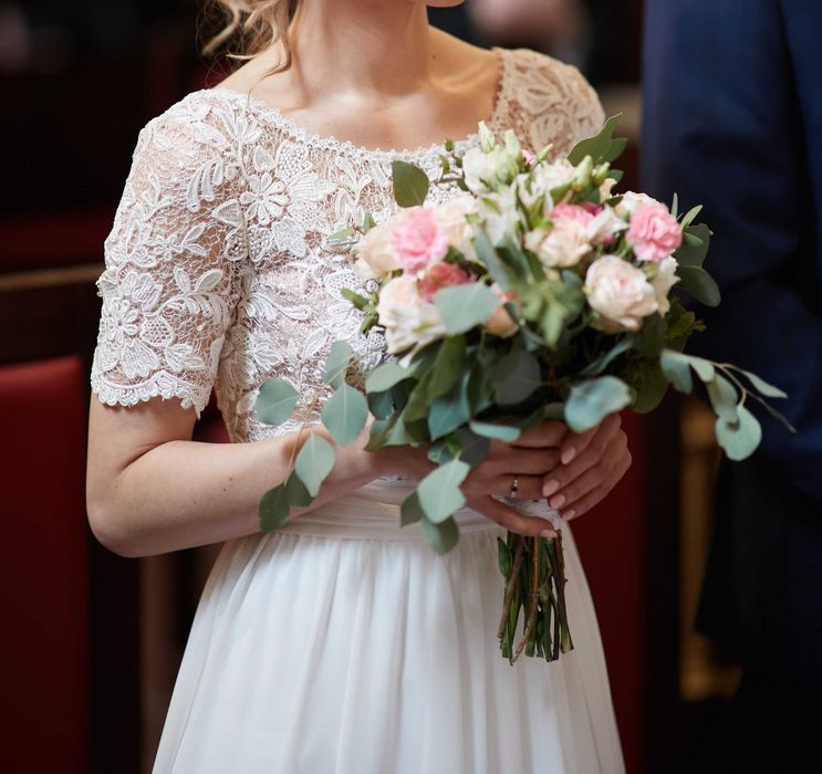 Sprzedam piękną suknię ślubną