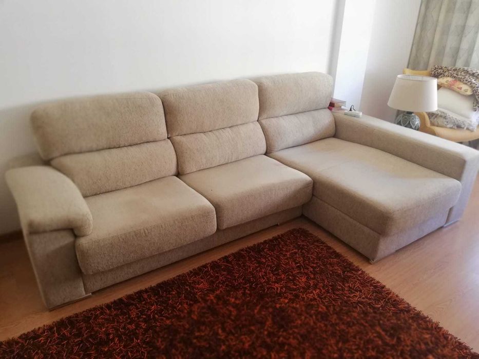 Sofá 2 lugares + chaise longue