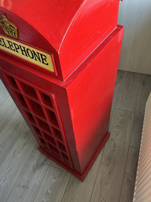 Телефонна будка