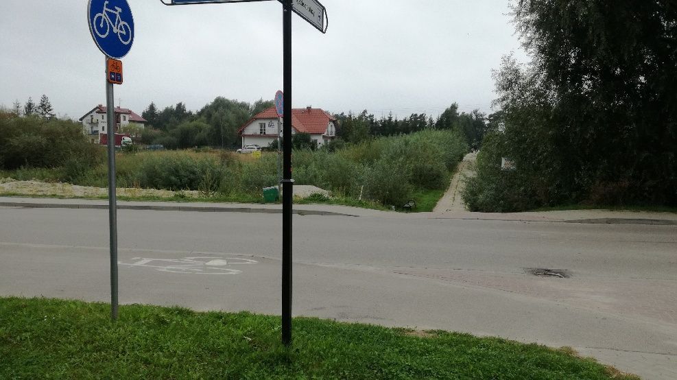Działka nad morzem Gąski przy wejściu na plażę