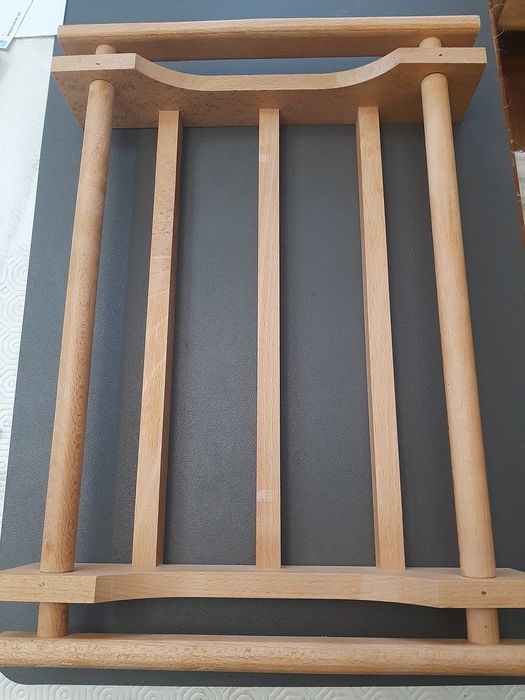 Travessa em vidro com suporte em madeira