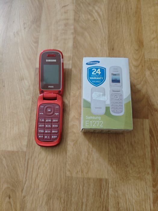 Телефон Samsung GT-E1272
