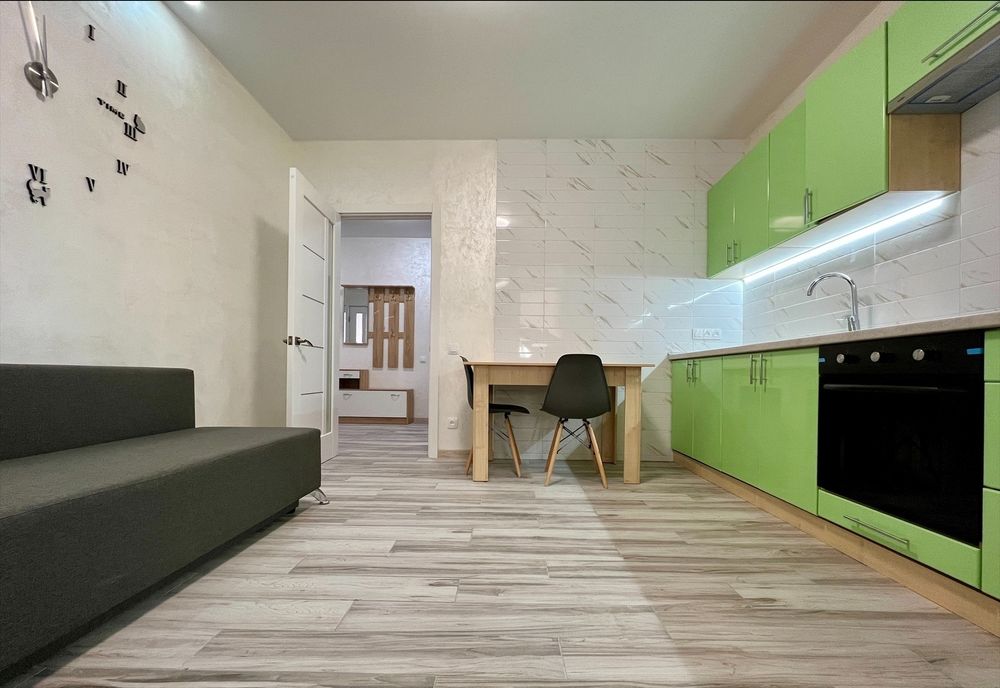 Світло парк, 2 пов, м. Видубичі 10 хв пішки, 1кімнатна